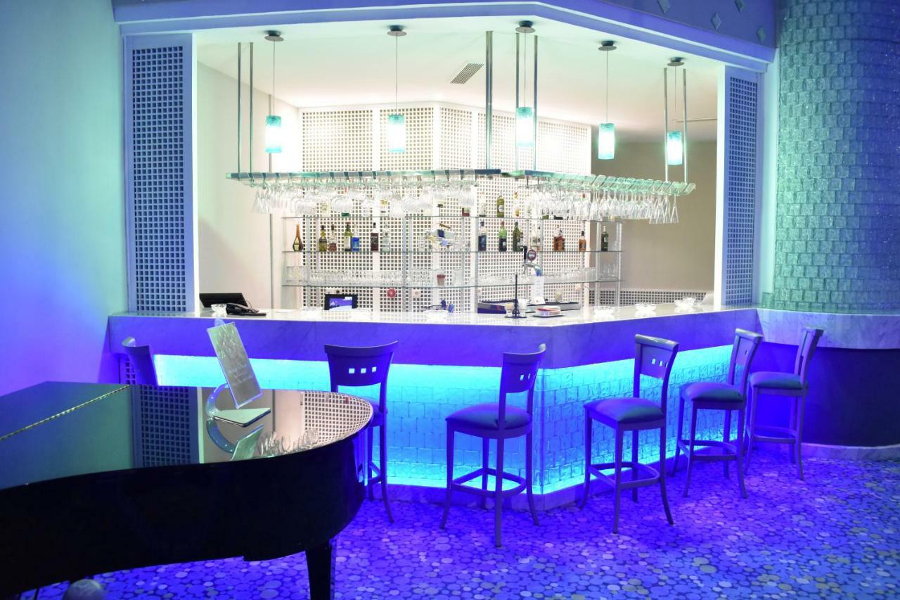 Verdi Tunis Beach Resort Gammarth Exterior photo